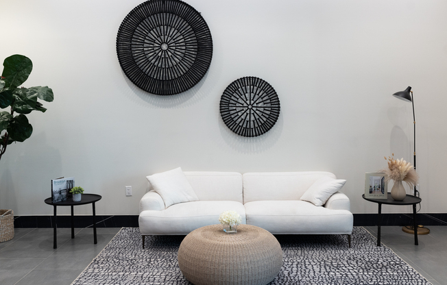 1 bed, 1 bath, $3,095, Unit 207