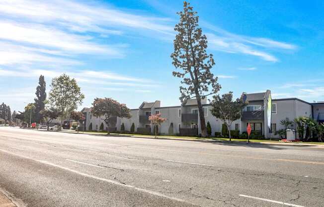 Sturbridge Village Apartments