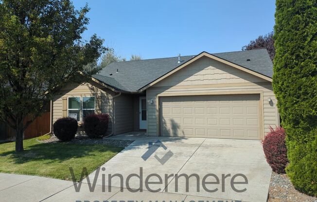 1310 SW Greeley *Homestead Acres* *New Virtual Tour!*