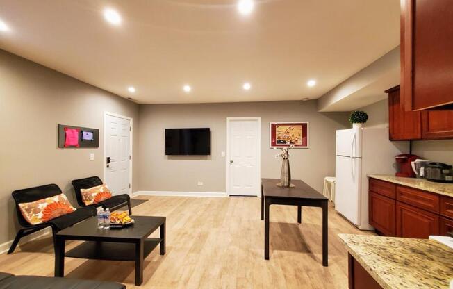 2623 S PRINCETON AVE