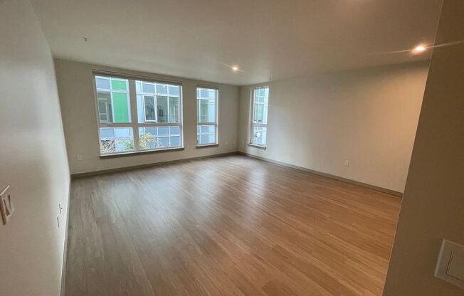 1 bed, 1 bath, 719 sqft, $1,650, Unit 606-MFTE