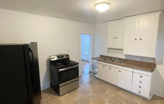 1 bed, 1 bath, 943 sqft, $795, Unit #2