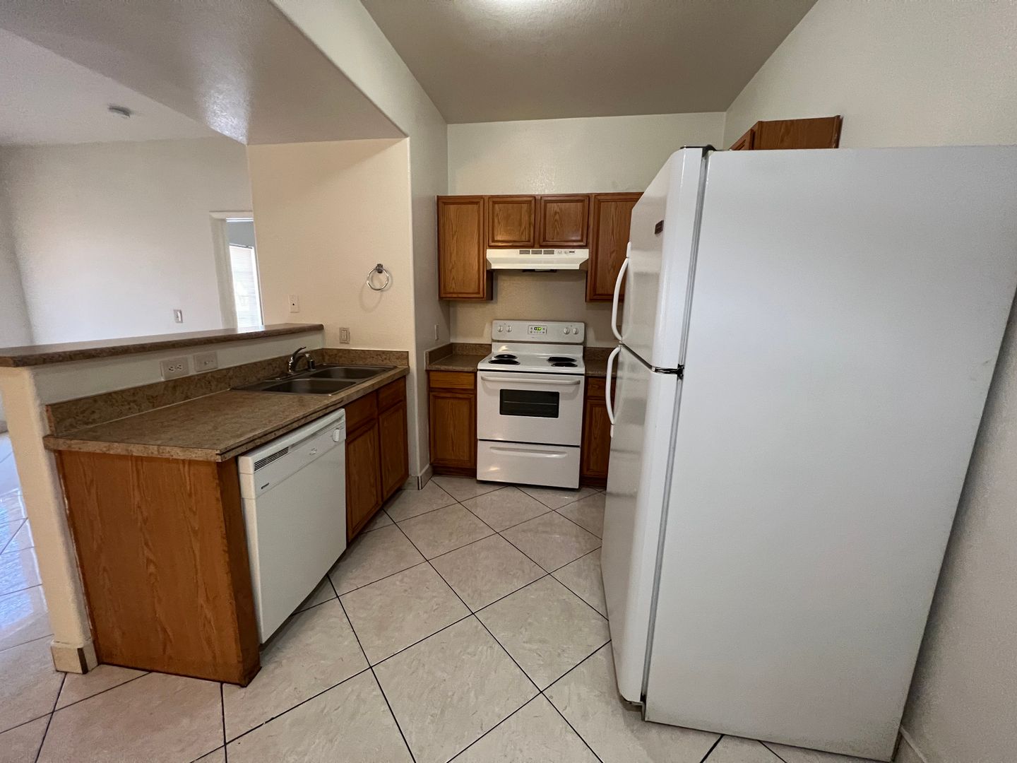 GREAT TWO BEDROOM, TWO BATH UNIT!