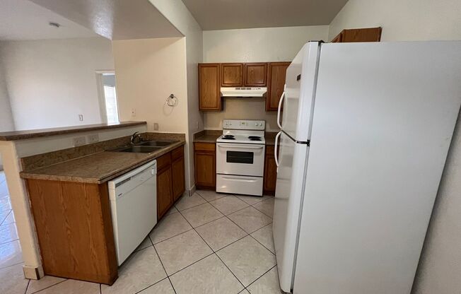 GREAT TWO BEDROOM, TWO BATH UNIT!