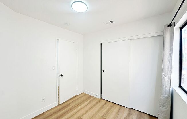 4 beds, 3 baths, $2,400