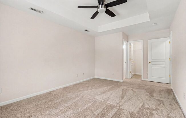 3 beds, 2.5 baths, $2,000