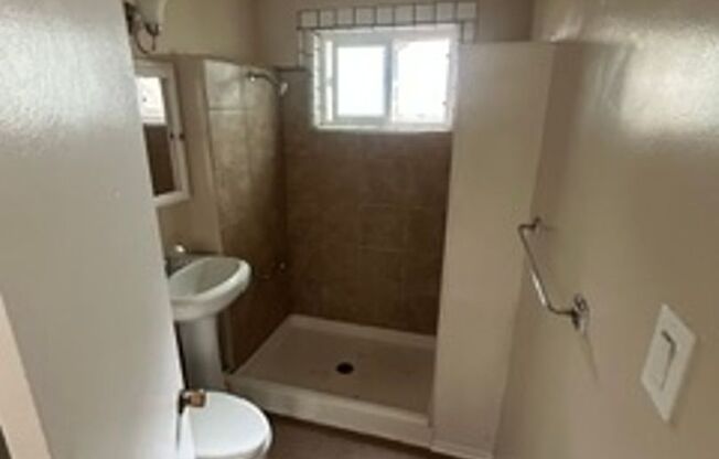 1 bed, 1 bath, $1,800, Unit 8112 Whitaker St.