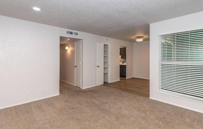 2 beds, 1.5 baths, 890 sqft, $1,309