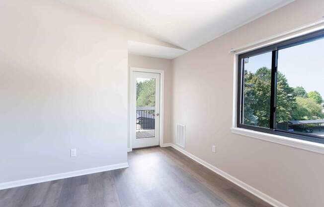 Living Room at Grand Rapids Apartments | Hidden Lakes Apartments in Grand Rapids MI