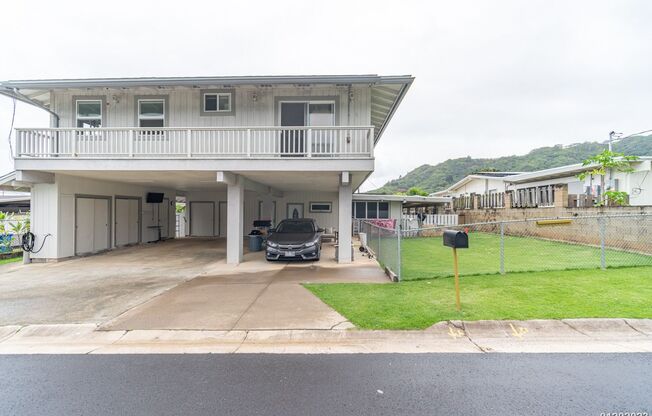 $3,500 / 3br - 3 BED 1.5 BATH DUPLEX IN KANEOHE