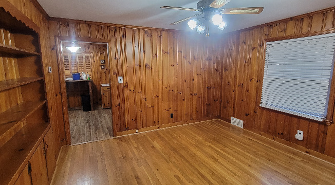 4427 KERNERSVILLE RD