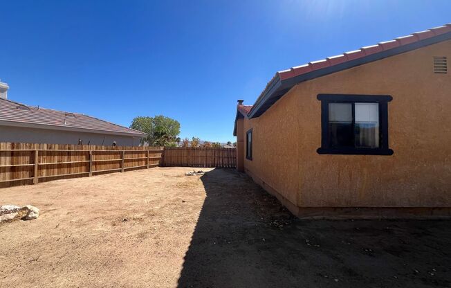 3 beds, 2 baths, $2,000