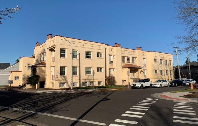 105-01 Avondale Apartments