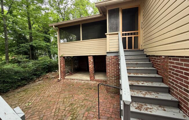 202 E 11th