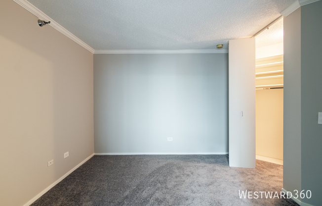 480 North MCCLURG Court