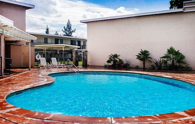 Clovis Courtyard Pool