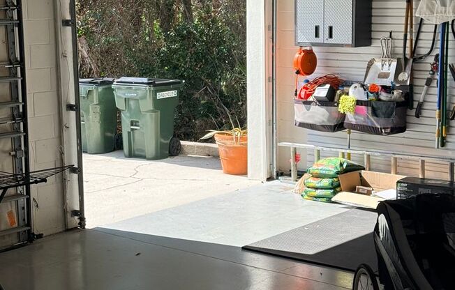 901 Spring Park Loop, Unit B, Celebration, FL 34747  studio garage apartment