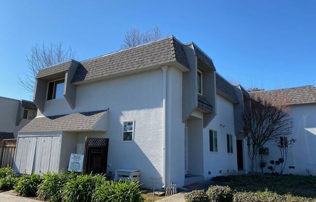 Spacious Updated 2 bed , 1 Bath now Available!