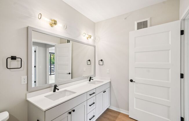 1 bed, 1 bath, 1,031 sqft, $3,045, Unit 310