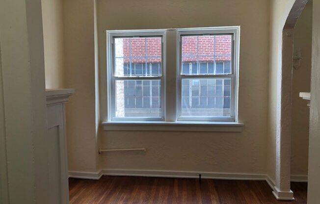 Studio, 1 bath, 467 sqft, $1,250, Unit King Edward Annex 34
