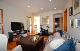 2 beds, 1 bath, 769 sqft, $2,600, Unit 6