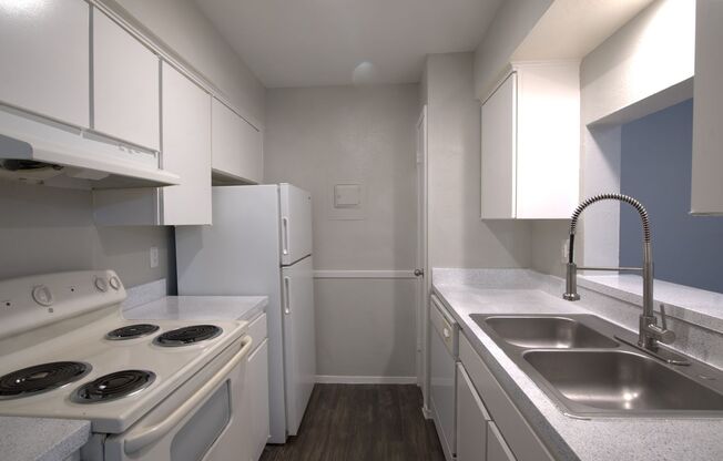 1 bed, 1 bath, 651 sqft, $1,225, Unit 153