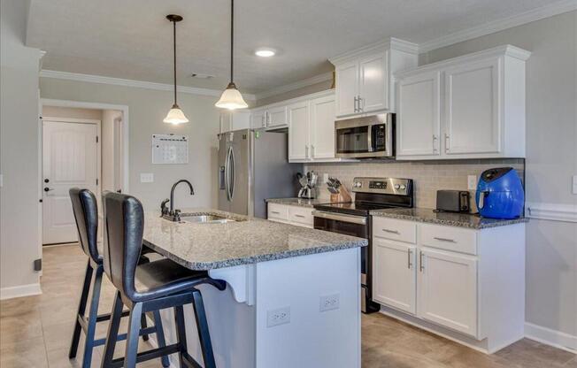 934 MULFORD LOOP