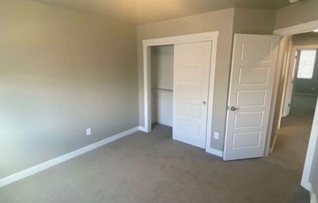 Gorgeous Bountiful Townhomes!!!