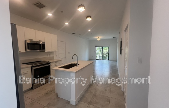 4636 NW 84 AVE