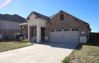 4 beds, 2.5 baths, $1,995