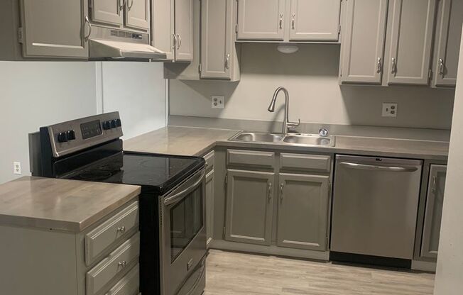 Regency Apartments 4805