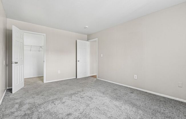 2 beds, 1 bath, 950 sqft, $1,435, Unit 2911-207