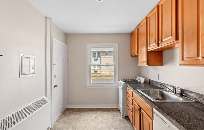 1 bed, 1 bath, $1,395