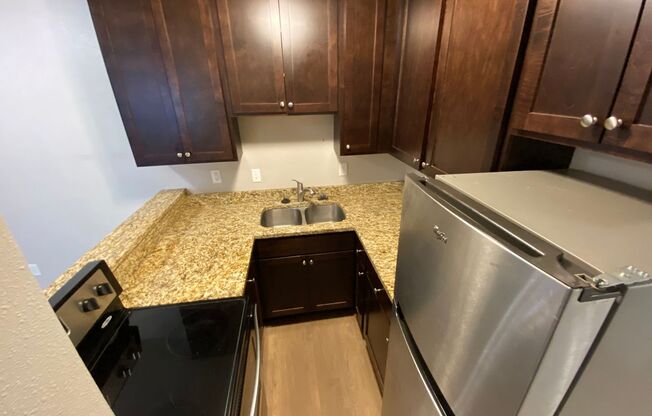 1 bed, 1 bath, $895, Unit 111