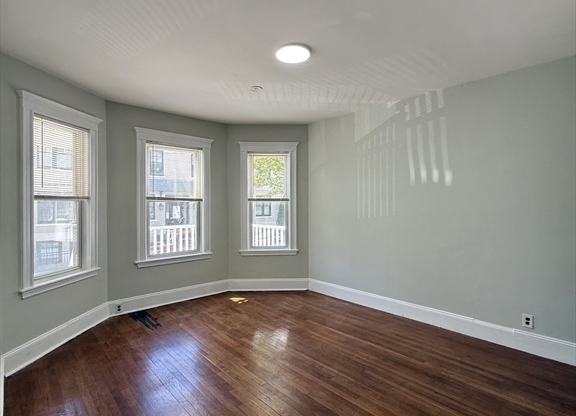 7 HARVARD TERRACE