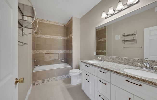 3 beds, 2 baths, $1,800, Unit UNIT 124