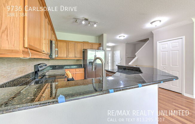 9736 CARLSDALE DR