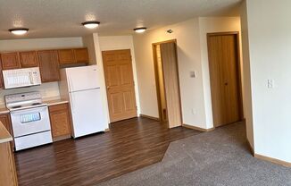 2 beds, 1 bath, 1,000 sqft, $915, Unit 310