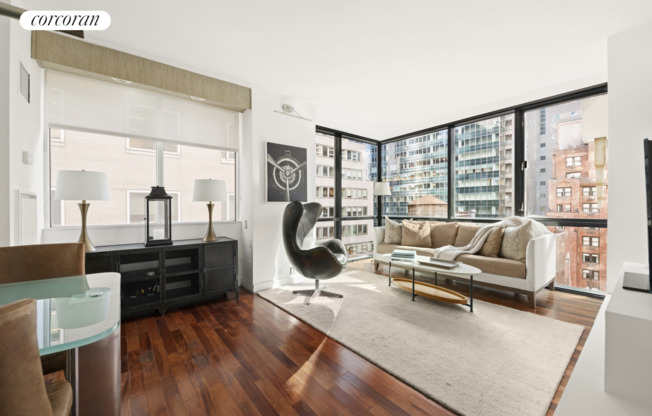 60 E 55 ST