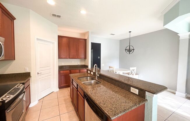 Stunning 3/2.5 Windermere Townhome