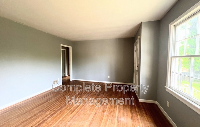412 CAMELLIA RD
