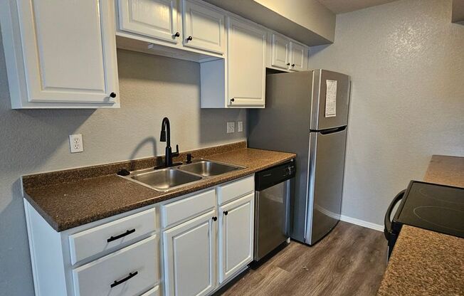 3 beds, 2 baths, 1,200 sqft, $1,450, Unit 518
