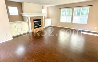 3 beds, 2.5 baths, $2,395