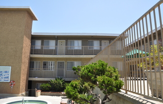 2 beds, 2 baths, 938 sqft, $2,395, Unit 0019