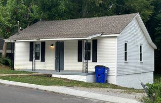 Two Bedroom, One Bath House! Apply-your application fee will be credited to your first month’s rent upon approval.