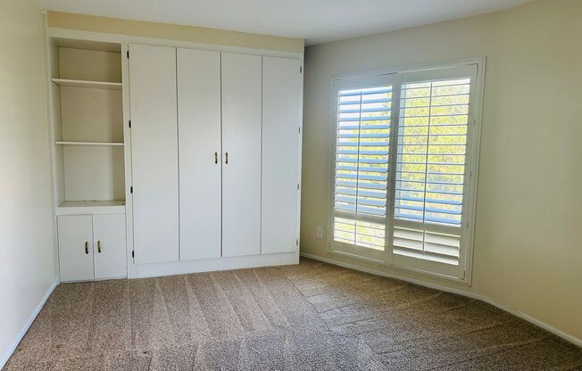 Penthouse 2 Bedroom/2 Bathroom Condo with Amazing Views of Adjacent Lake Murray & Mission Trails Park