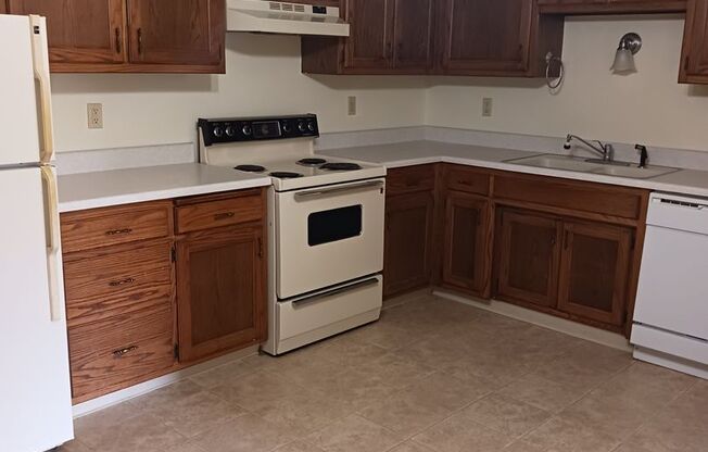 1 bed, 1 bath, 683 sqft, $1,025, Unit 2970-060