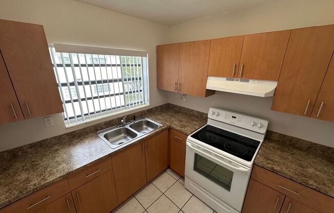 1 bed, 1 bath, $1,715, Unit 16C