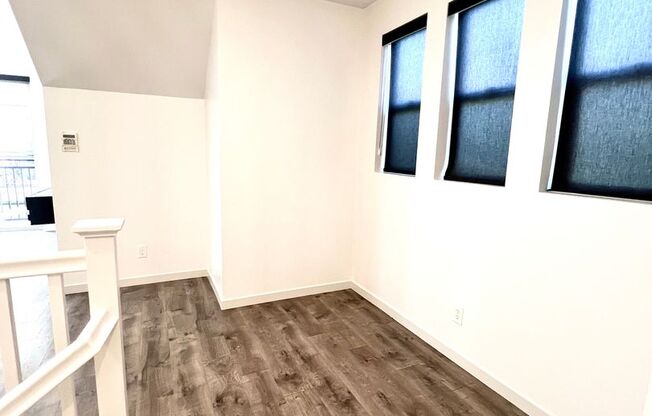 Move in special : $200 off first month rent