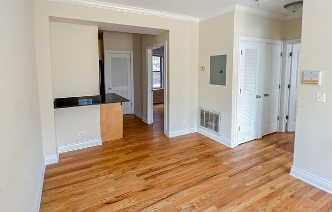 2 beds, 1 bath, 645 sqft, $2,695, Unit 1214WAV1